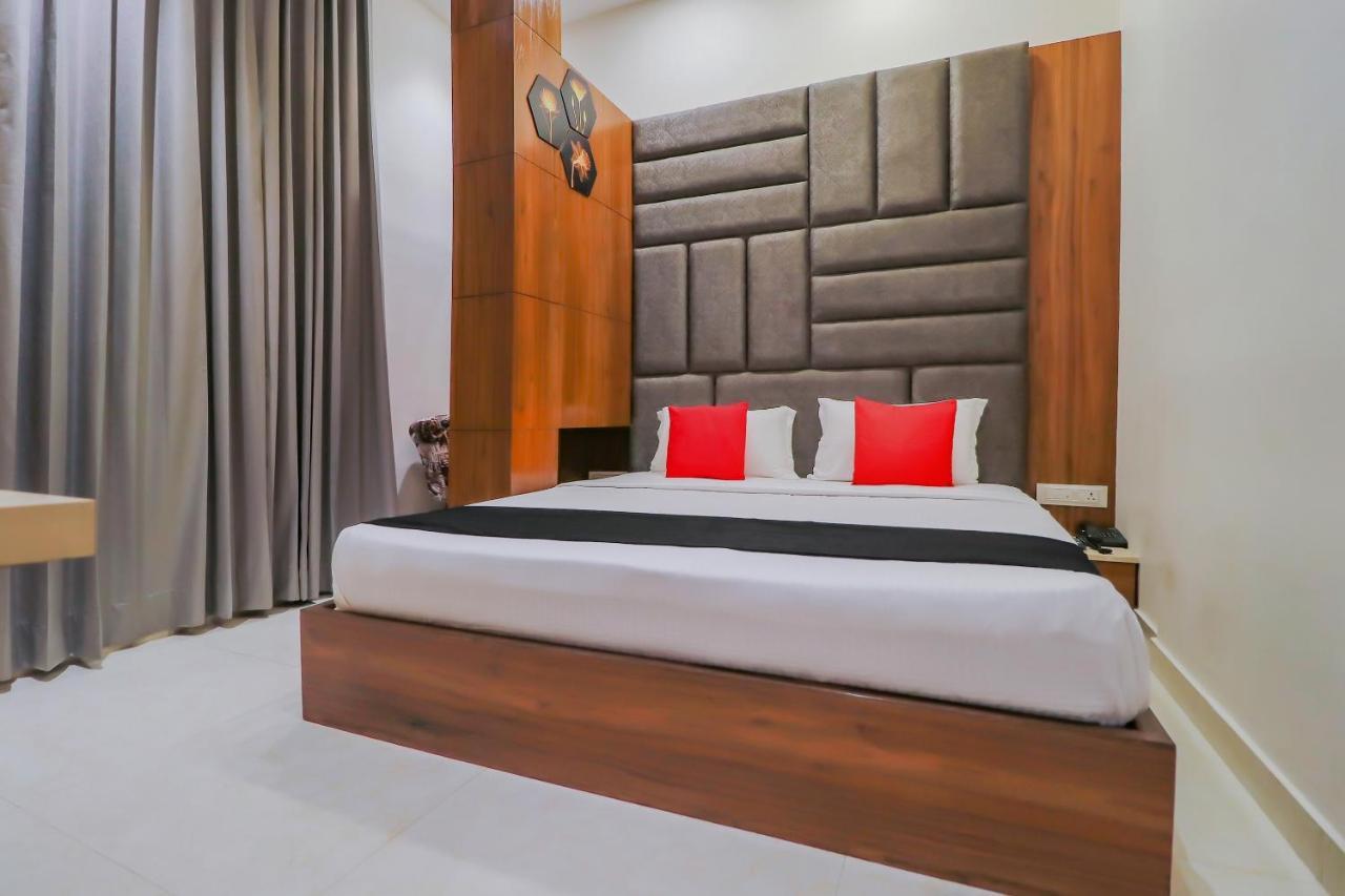 Capital O Western Galaxy Amritsar Exterior foto